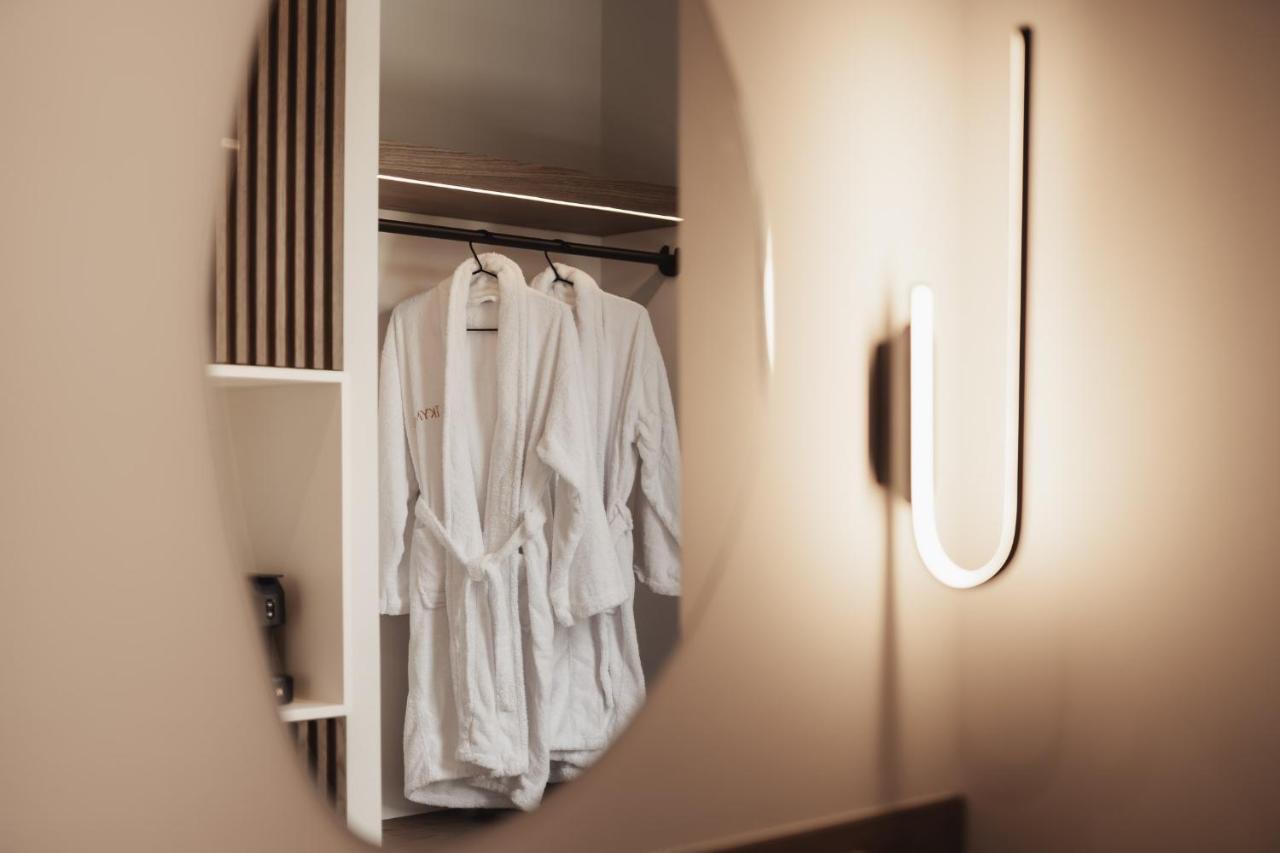 Ikyma Boutique Hotel Polychrono Luaran gambar